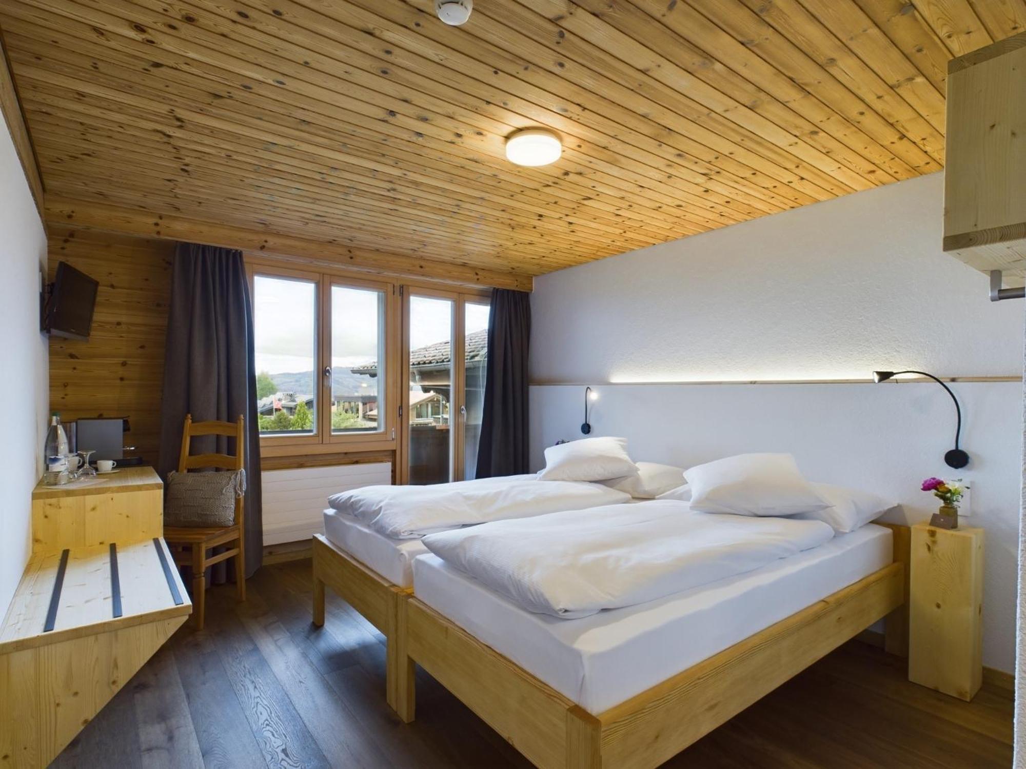 Hotel Chalet Bergblick Aeschi Bei Spiez Exterior foto