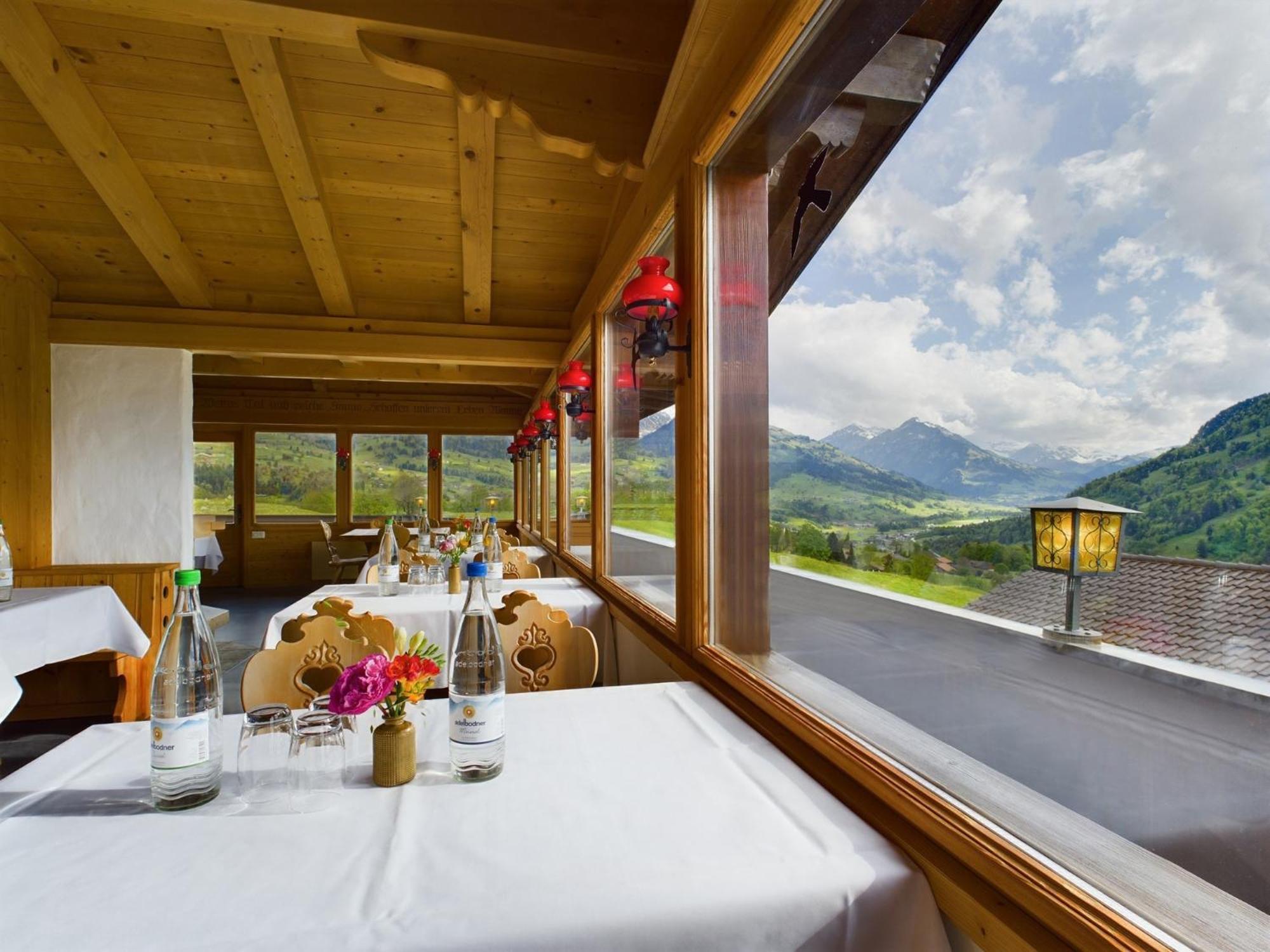 Hotel Chalet Bergblick Aeschi Bei Spiez Exterior foto